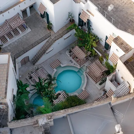 Palazzo Flora Hotel *