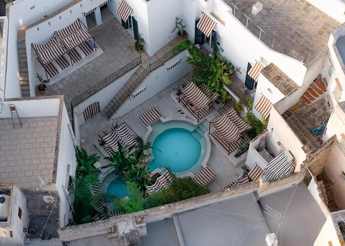 Palazzo Flora Hotel *